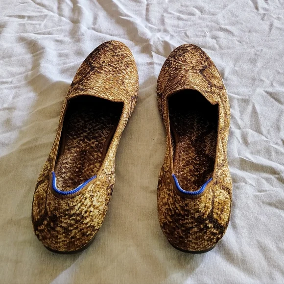 Ladies Size 11 Rothy's Stylish Loafers - Picture 4 of 6